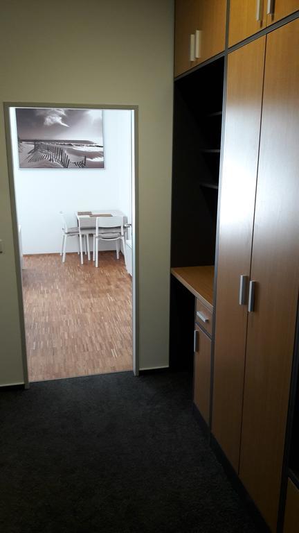 Hotel & Hostel Letov Prague Extérieur photo